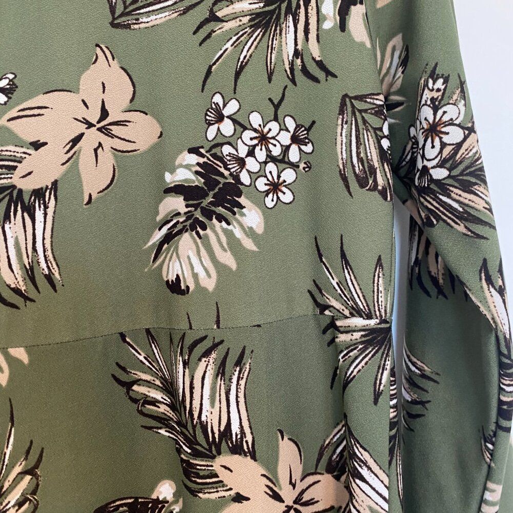 Modest Long Sleeve Maxi Dress With Floral Leaf Print Women's Size 14 - Picture 2 of 3